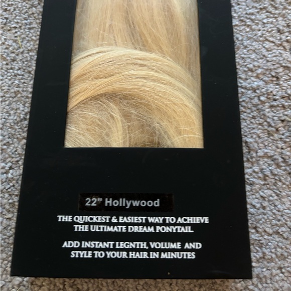 FOXY LOCKS HOLLYWOOD BLONDE - WRAP PONYTAIL CLIP IN HAIR EXTENSIONS 22 INCH - Picture 4 of 7